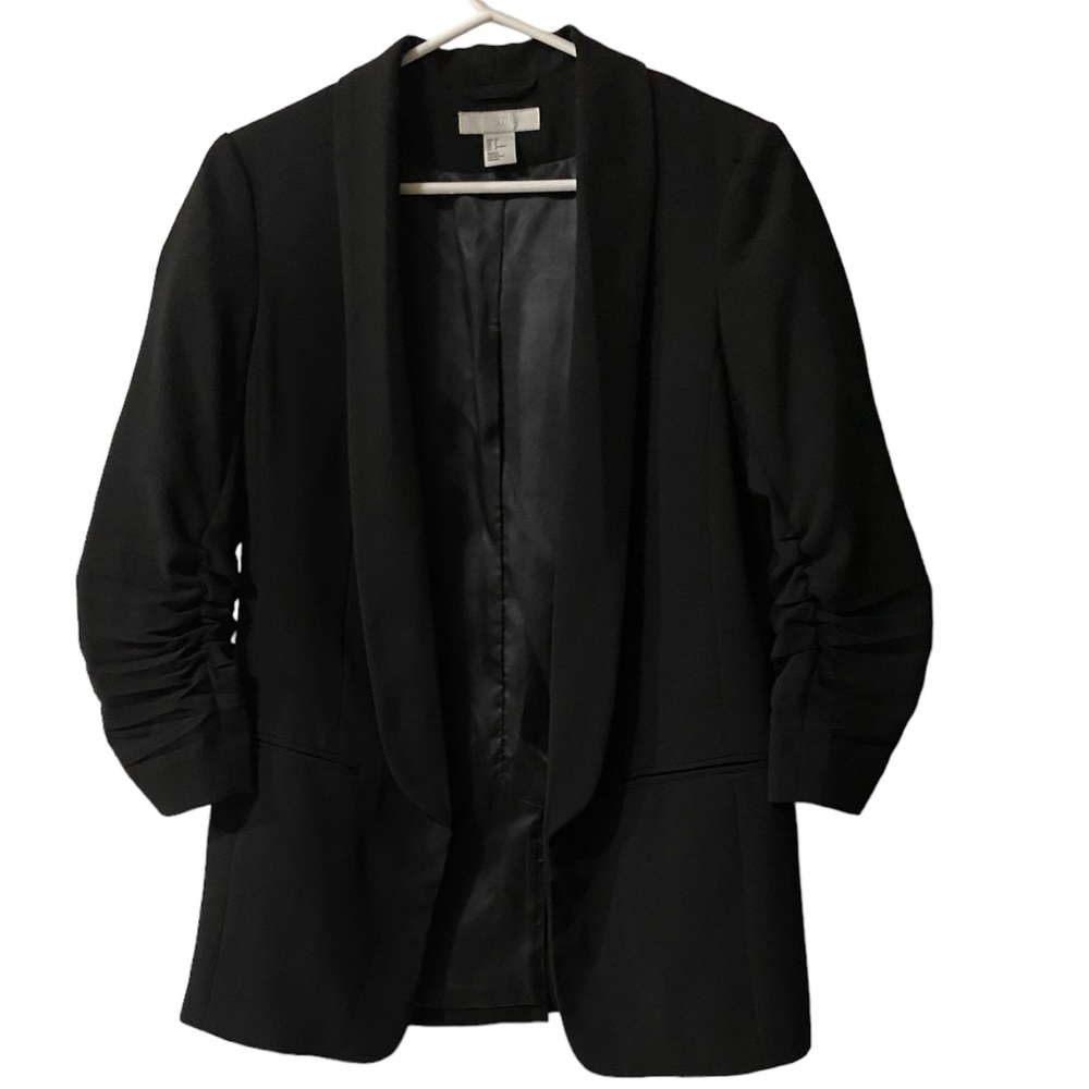 H&M BLACK OPEN JACKET SIZE 6 GREAT CONDITION ✨